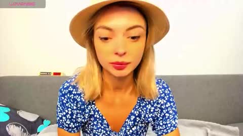 ellen_flow online show from 10-04-25, 12:25