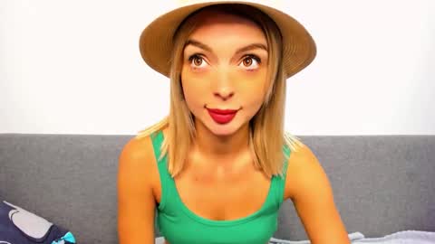 ellen_flow online show from 10-05-25, 07:23