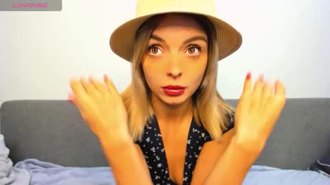 ellen_flow online show from 10-20-25, 10:21