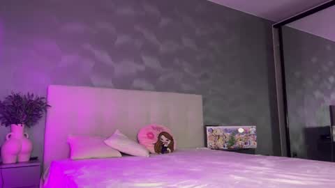 Ellen online show from 12-20-25, 04:08