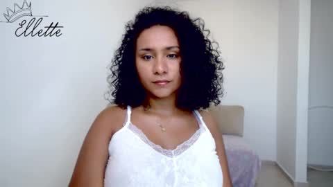 Snapshot of ellette_ chatting on 01-31-25, 04:59 princess online show from 01-31-25, 04:59