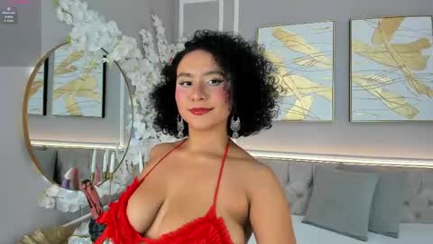 Snapshot of ellette_ chatting on 09-30-25, 05:07 princess online show from 09-30-25, 05:07