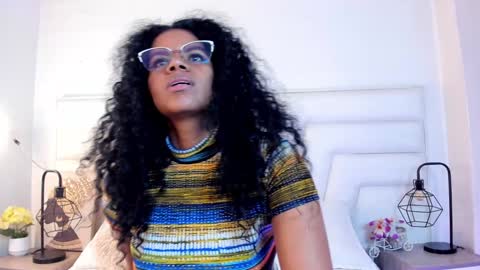 Snapshot of ellie_alves chatting on 12-14-24, 03:36 Ellie online show from 12-14-24, 03:36