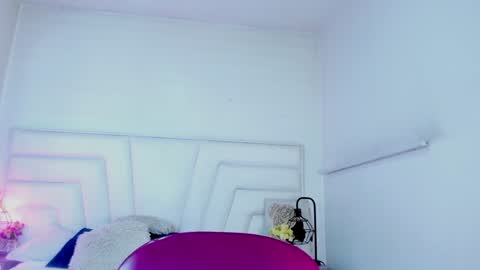 Snapshot of ellie_alves chatting on 01-31-25, 03:11 Ellie online show from 01-31-25, 03:11