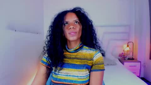 Snapshot of ellie_alves chatting on 02-13-25, 12:32 Ellie online show from 02-13-25, 12:32