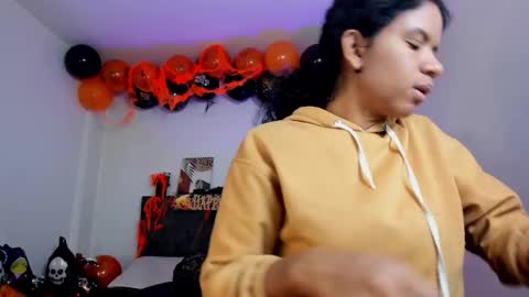 Snapshot of ellie_alves chatting on 11-01-25, 07:05 Ellie online show from 11-01-25, 07:05