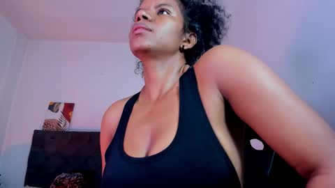 Snapshot of ellie_alves chatting on 11-25-25, 03:56 Ellie online show from 11-25-25, 03:56