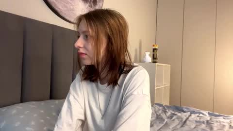 Ellie online show from 09-18-25, 06:59