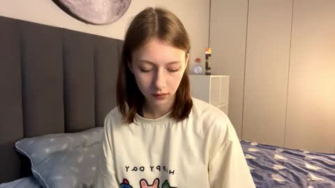 Ellie online show from 09-23-25, 07:33