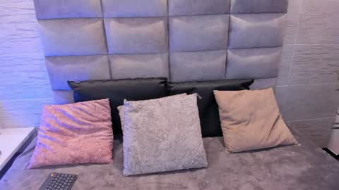 ellieadeline online show from 07-23-26, 04:43