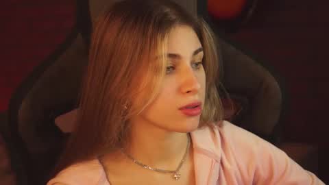 elliecutes online show from 02-21-25, 09:34