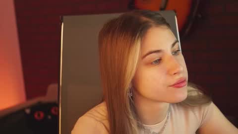 elliecutes online show from 02-22-25, 08:18