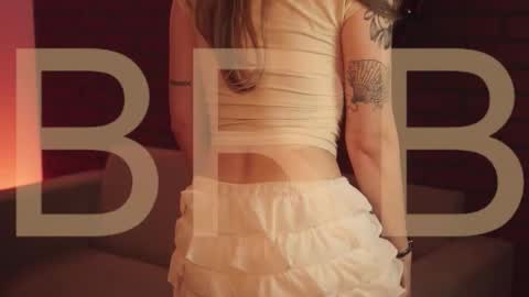 elliecutes online show from 10-17-25, 08:17