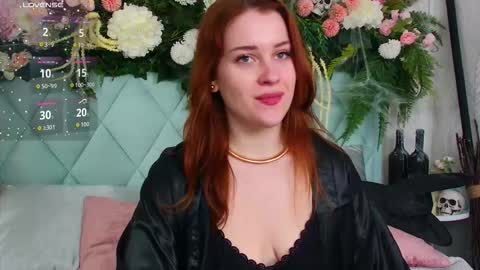EllieLarson online show from 10-26-25, 05:08
