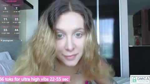 Ellie Lawson online show from 03-26-26, 08:42
