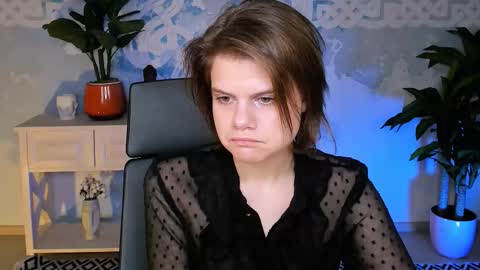 elliemurler online show from 11-28-25, 09:12