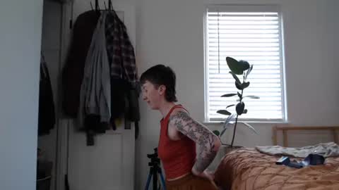 Ellie Rowyn online show from 02-24-26, 08:18