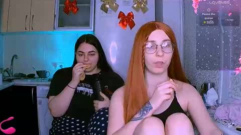 Ellie online show from 02-06-25, 04:03