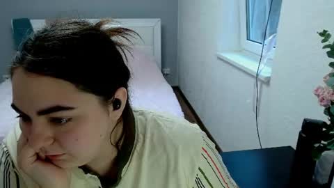Ellie online show from 07-24-26, 03:37