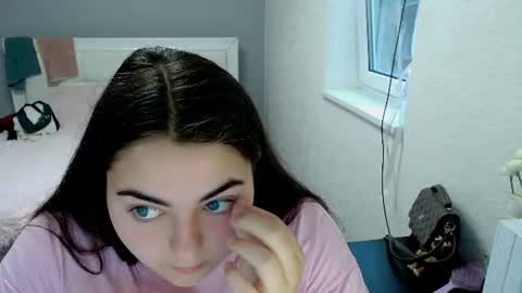 Ellie online show from 07-25-26, 03:48