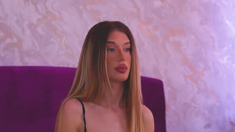 EllinaNuria online show from 04-27-26, 04:21