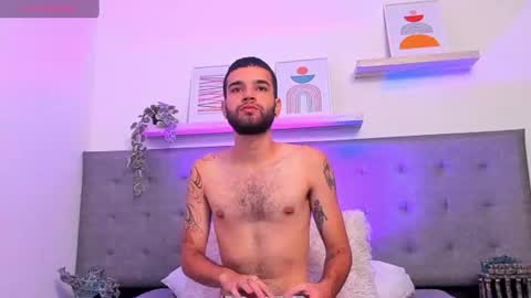 ELLIOT  online show from 07-05-26, 02:24