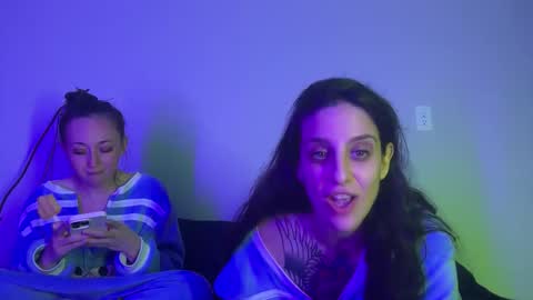 Elli X Raven online show from 04-02-26, 01:14