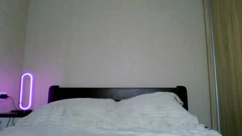 Eliza online show from 07-28-26, 09:04