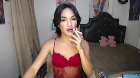 Snapshot of ellorrey chatting on 10-13-25, 02:33 ELLORREY online show from 10-13-25, 02:33