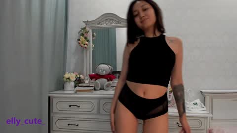 Snapshot of elly_cute_ chatting on 12-04-24, 03:26 Elly Cute  online show from 12-04-24, 03:26