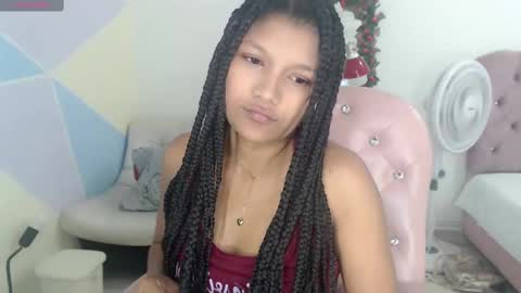 Snapshot of elly_willis chatting on 12-30-24, 12:43 Elly online show from 12-30-24, 12:43