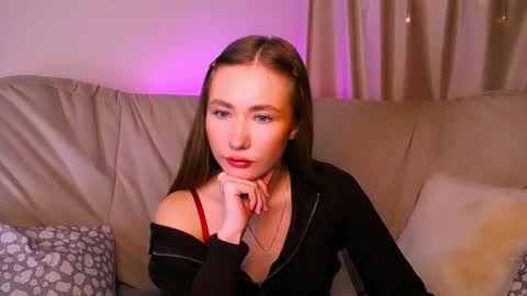 Snapshot of ellycolins_ chatting on 02-17-26, 02:52 Elly online show from 02-17-26, 02:52