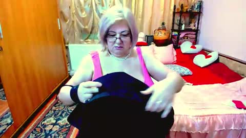 ellyhot53 online show from 02-26-25, 03:52