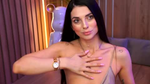 Elly online show from 04-27-26, 06:28