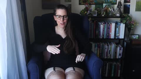 Elly Naomi online show from 01-19-25, 07:15