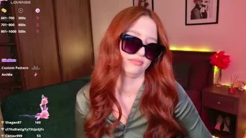 Snapshot of ellypeach chatting on 05-09-26, 03:17 EllyPeach online show from 05-09-26, 03:17