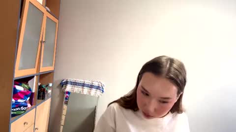 Elly online show from 07-16-26, 05:57