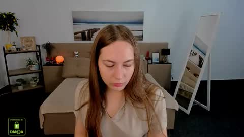 elma_lily online show from 09-16-25, 05:52