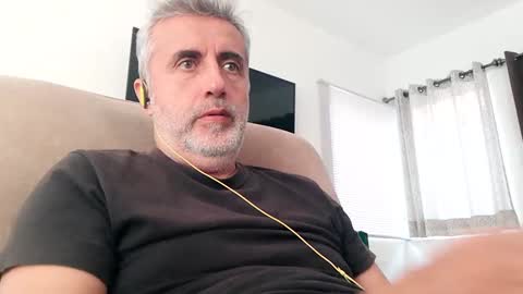 Snapshot of elmejorfvb2 chatting on 01-01-25, 06:38 fer online show from 01-01-25, 06:38