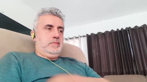 Snapshot of elmejorfvb2 chatting on 02-10-25, 04:36 fer online show from 02-10-25, 04:36