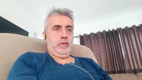 Snapshot of elmejorfvb2 chatting on 02-15-25, 02:44 fer online show from 02-15-25, 02:44