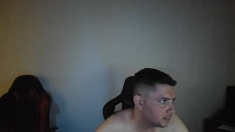 Snapshot of elmerfu chatting on 09-15-25, 01:16 Elmer online show from 09-15-25, 01:16
