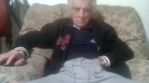 elmo191271 online show from 10-13-25, 04:23