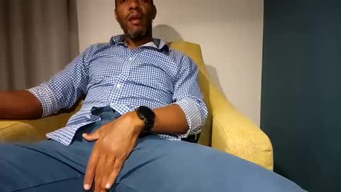 Snapshot of elmorenazogt chatting on 02-13-25, 04:22 My name is Elmore. Please say hello I like to chat with you. If you have requests or dirty talk please use tip online show from 02-13-25, 04:22