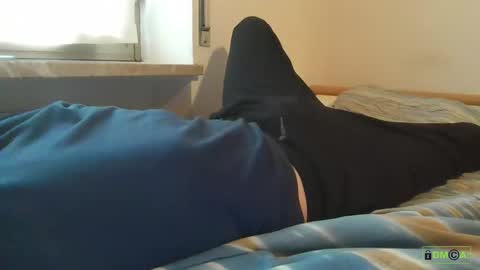 elmoro101 online show from 10-12-25, 01:43