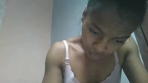 Snapshot of elodie228680 chatting on 05-02-26, 03:22 elodie228680 online show from 05-02-26, 03:22
