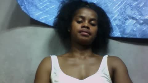 Snapshot of elodie228680 chatting on 05-15-26, 04:36 elodie228680 online show from 05-15-26, 04:36