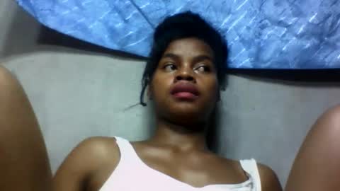 Snapshot of elodie228680 chatting on 05-24-26, 05:51 elodie228680 online show from 05-24-26, 05:51