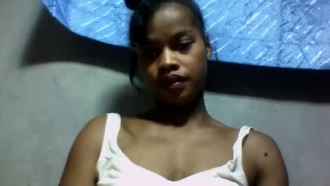 Snapshot of elodie228680 chatting on 06-01-26, 06:59 elodie228680 online show from 06-01-26, 06:59