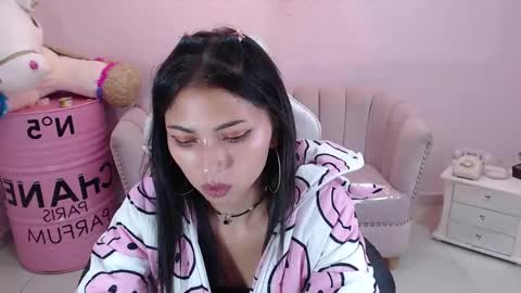 Snapshot of elody_a chatting on 02-11-25, 03:29 Elody  online show from 02-11-25, 03:29